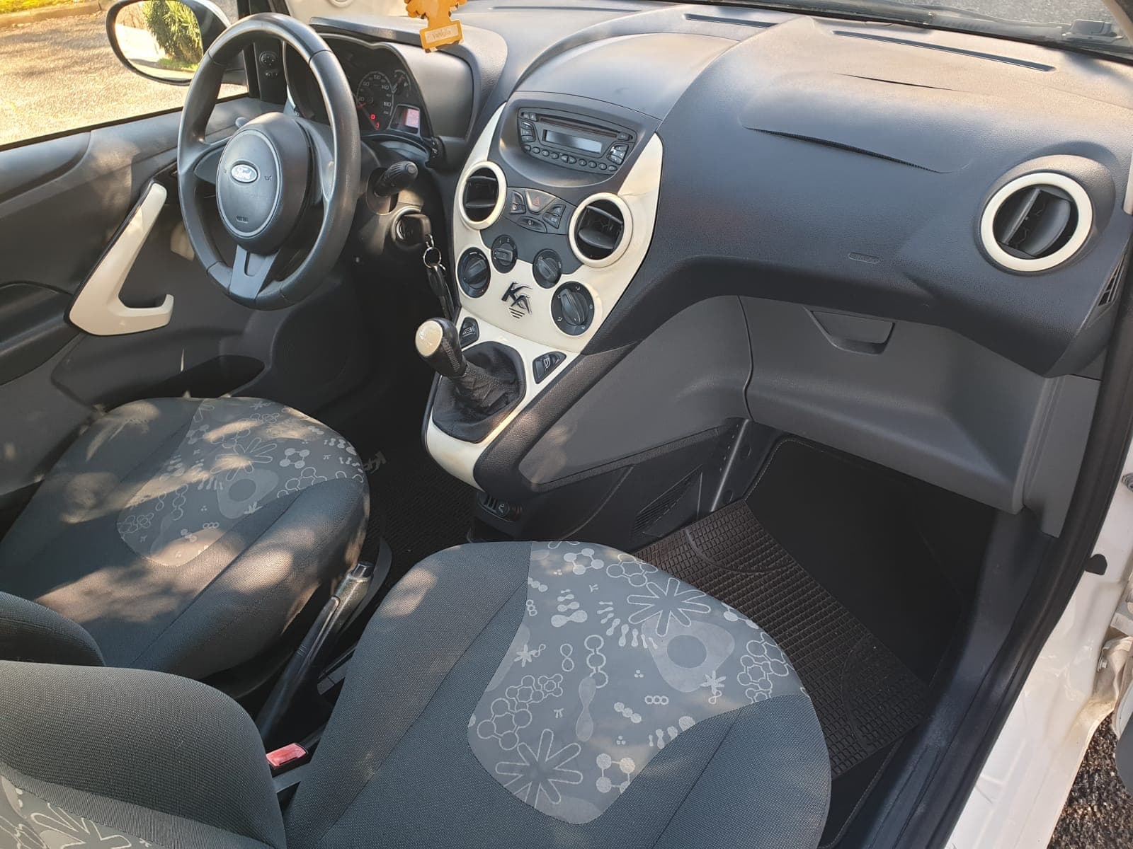Ford Ka 1.3 TDCi 75CV 6