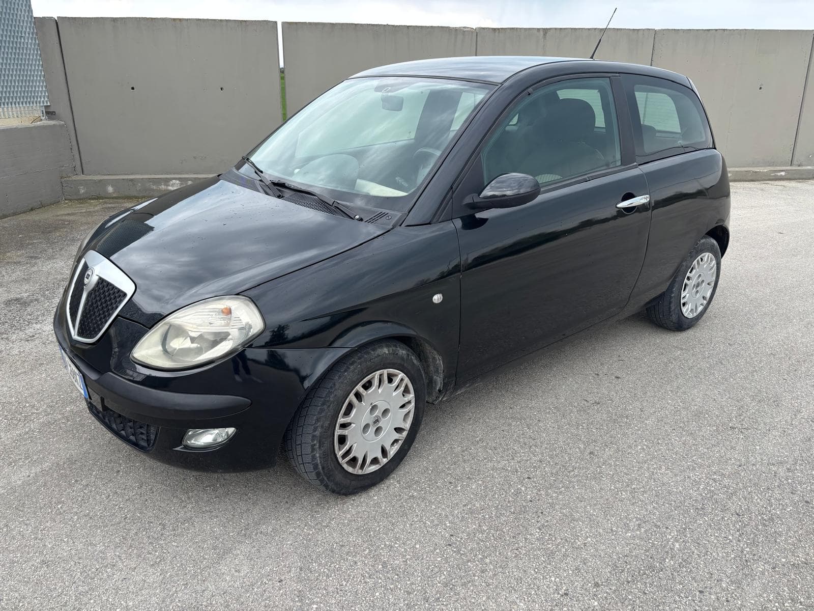Lancia Ypsilon 1.2 Benzina Argento 1