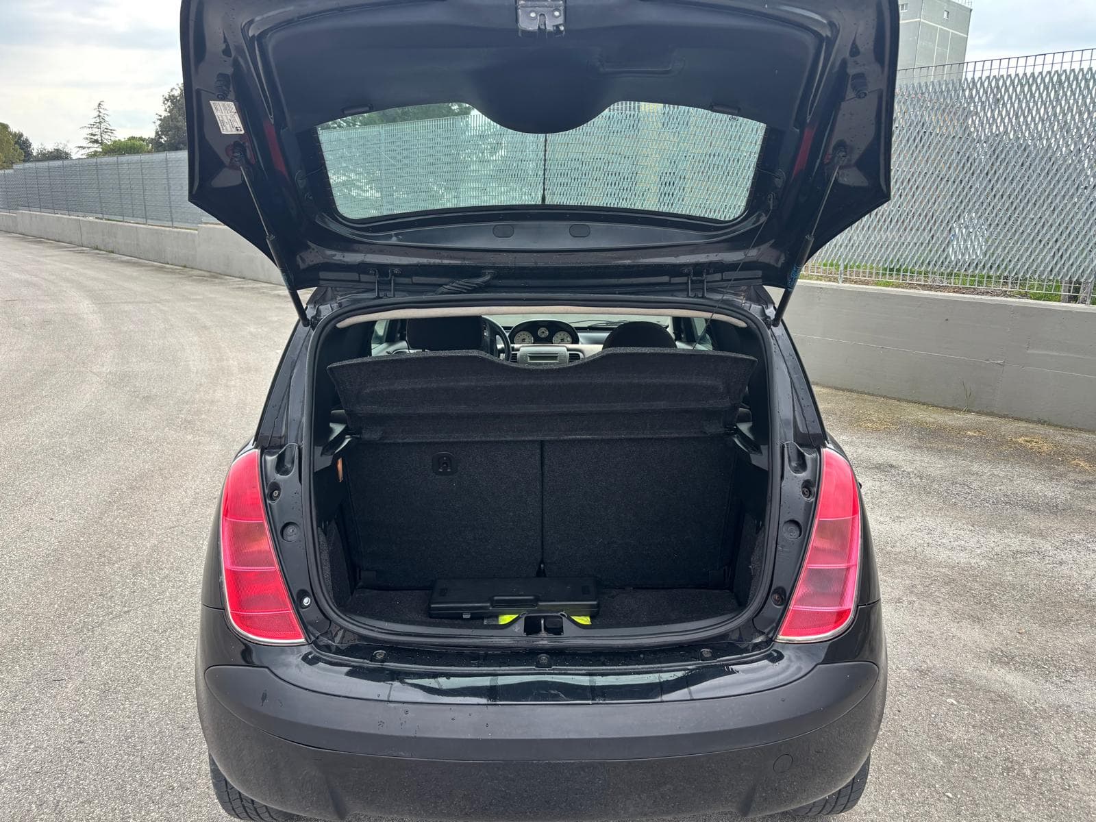 Lancia Ypsilon 1.2 Benzina Argento 7