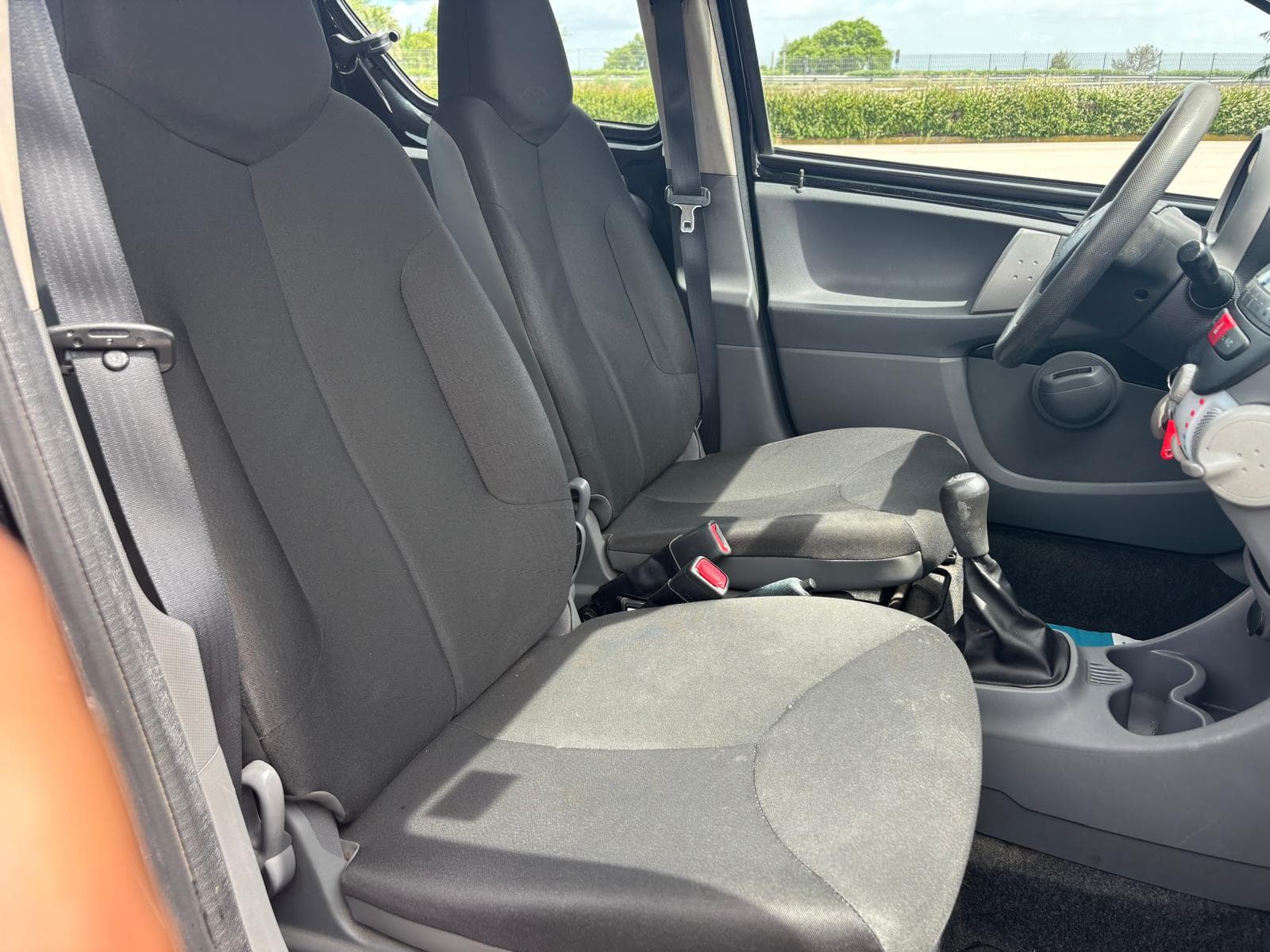 Toyota Aygo 1.0 12v Now Connect 8